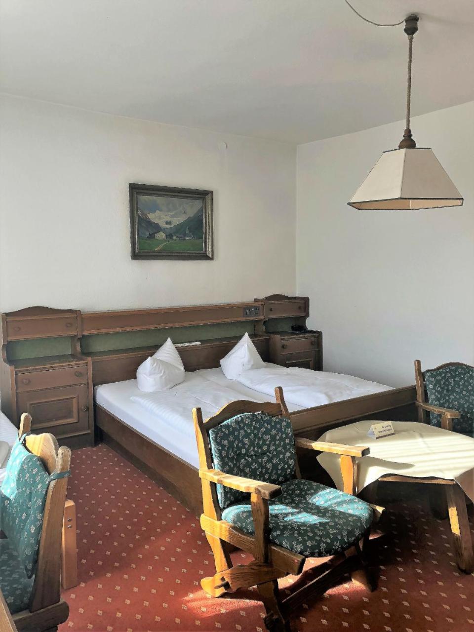 Vier Jahreszeiten Hotel