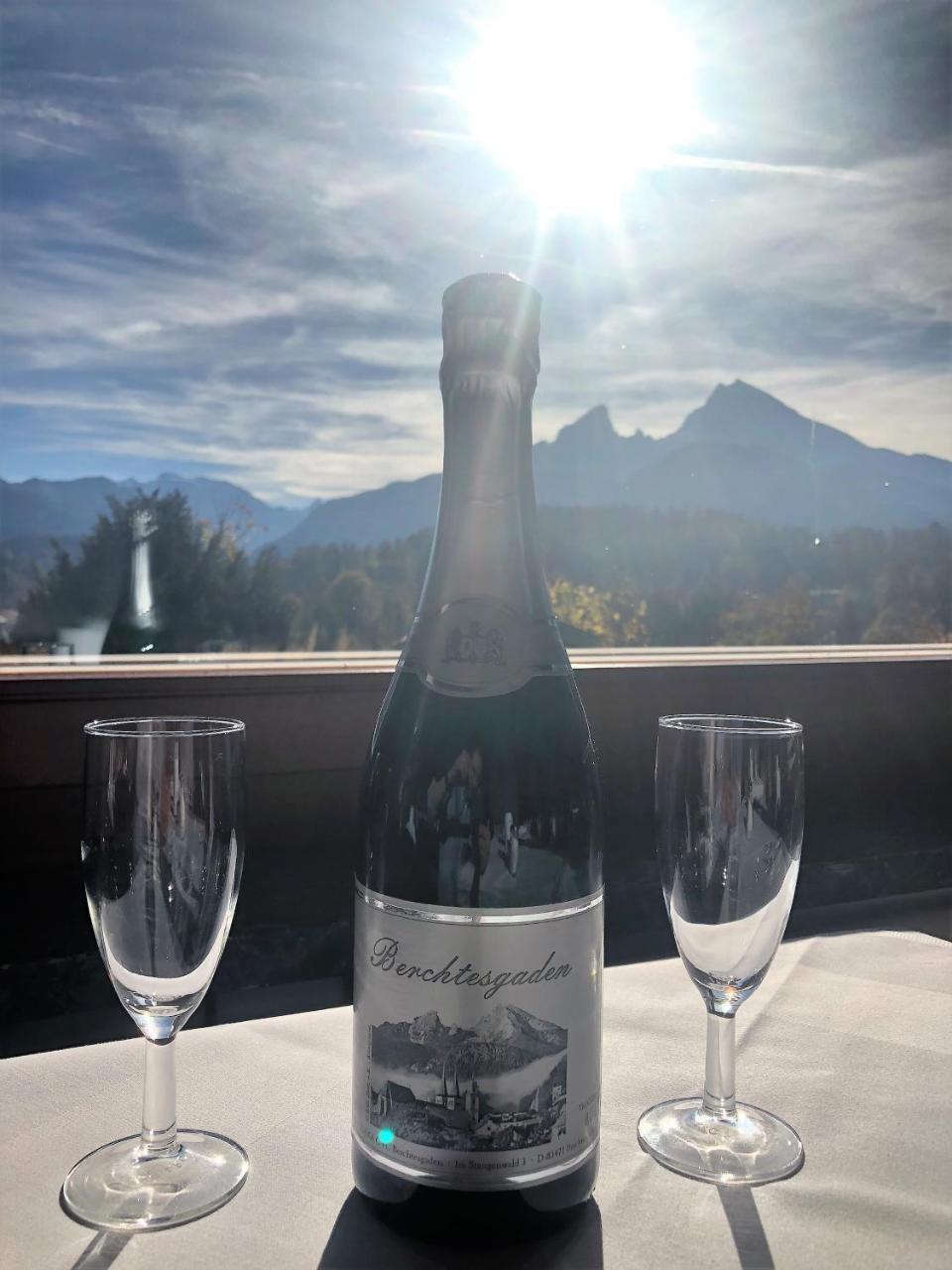 Vier Jahreszeiten Hotel 3*