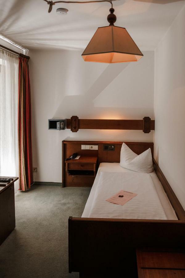 Vier Jahreszeiten Hotel