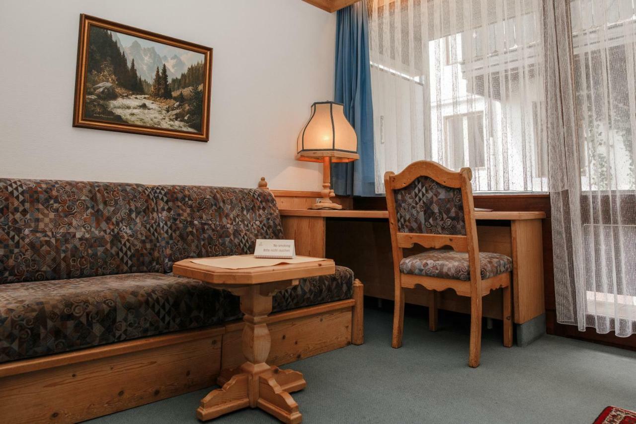 Vier Jahreszeiten Hotel